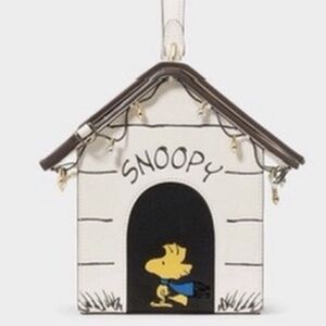NWT Kate Spade X Peanuts Snoopy 3D Dog House Crossbody Novelty Purse Woodstock
